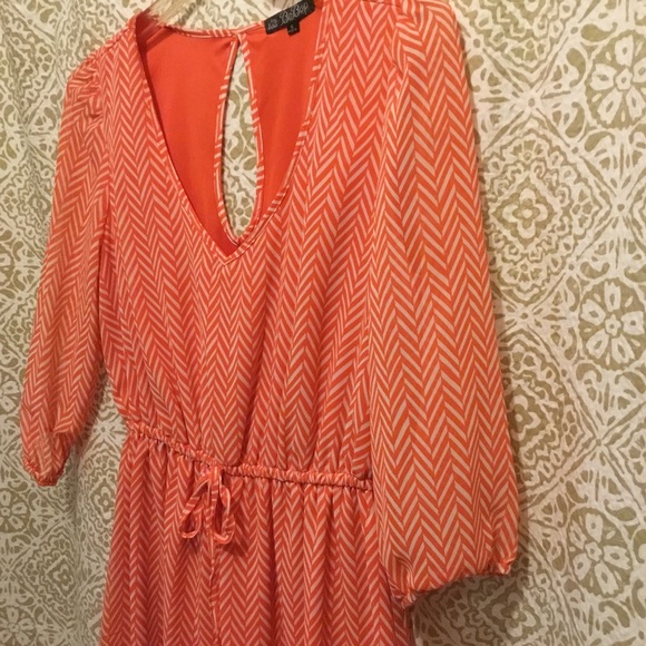 BeBop Orange & White Chevron Print V-Neck Elastic Waist 3/4 Sleeveless Dress EUC - Picture 4 of 8